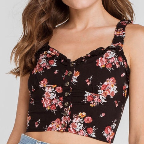 5/$25 Floral Ruffle Button Top - Picture 7 of 8